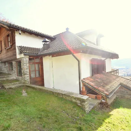 Peaceful Cottage In Cargiogo With Private Terrace