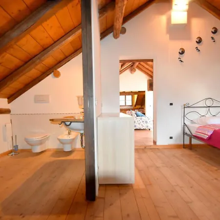 Peaceful Cottage In Cargiogo With Private Terrace Ferienhaus